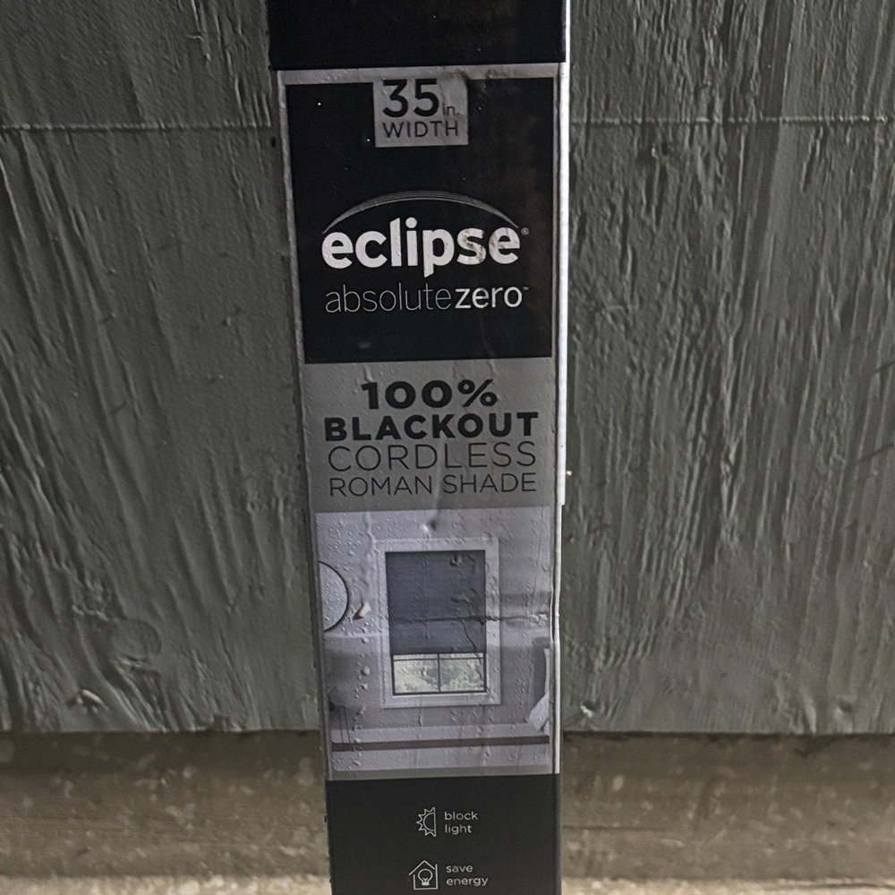 Eclipse Absolute Zero Black Cordless Shade